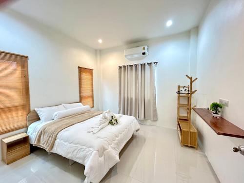 Ban Chang Maison | บ้านมินิมอล 2 ห้องนอน 2 ห้องน้ำ ใจกลางเมืองบ้านฉาง