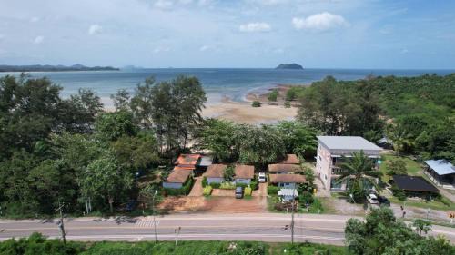 Pathio Station Balnéaire | พายเนอรี รีสอร์ท @แหล่มแท่น (Pinery Resort)