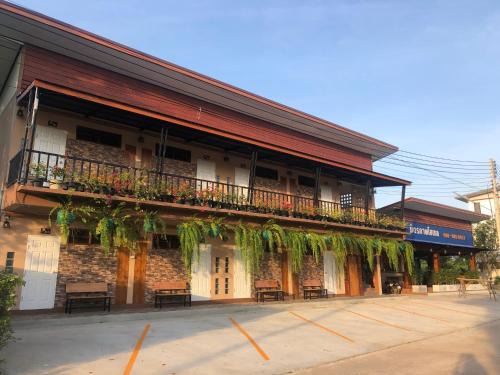 Sila Hôtel | มิตรภาพโฮเทล (Mittrapap Hotel)
