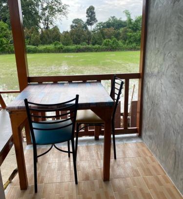 Ban Na Lit Et Petit-Déjeuner | สวรรค์บ้านนา คาเฟ่ ณ บ้านนา