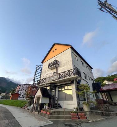 Zaoonsen Cabine | しばママのお宿 ShibaMamas Casual Hotel