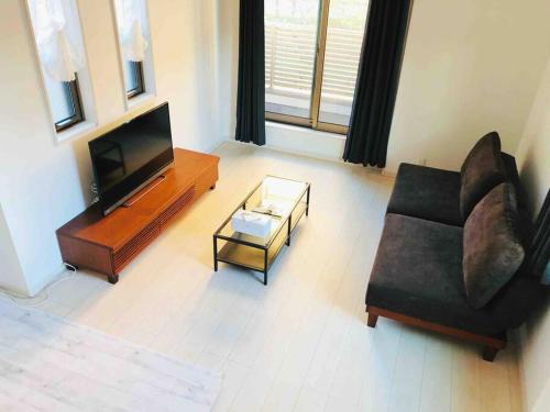 Ichikawa Appartement | アンドステイ島尻5丁目