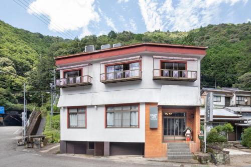 Kawayu Hot Springs Maison | 一棟貸し民宿 川湯の家