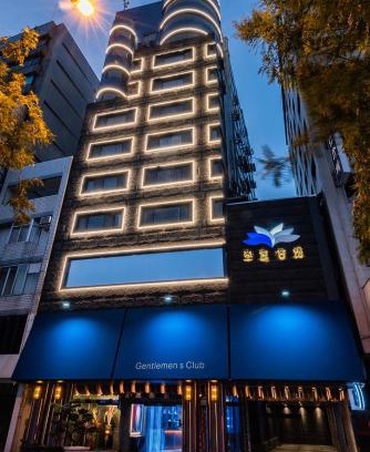 Central District Hôtel | 墨鐵會館