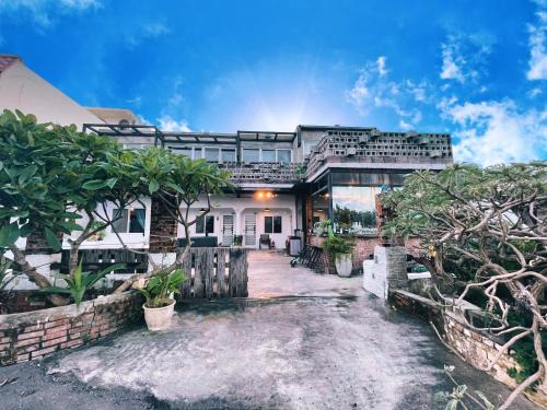 Eluan Maison | 墾丁 Sky Villa 工業風設計 包棟民宿