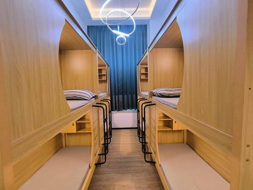 Longhua District Auberge | 太空舱青年寓舍深圳北站Youth dormitory Shenzhen North Branch