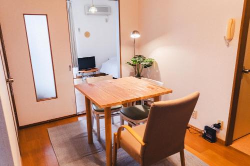 Maeda-nishi Machi Appartement | 寄道アパート203-2ベッドルーム1戸貸切-最大5名宿泊可-駐車場1台無料