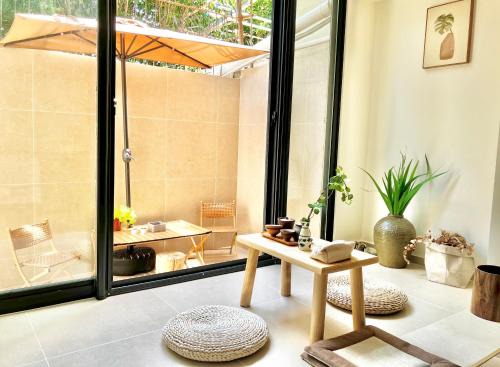Changning Appartement | 禅茶庭院两居室2-Bedroom Apart ment With Garden