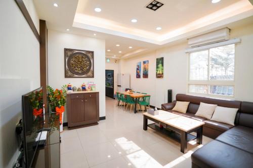 Jincheng Maison | 金華民宿