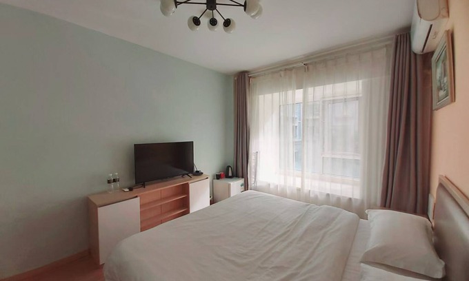 Chengyang Appartement | 青春球场,世纪公园,青岛国家广告产业园丰富美食
