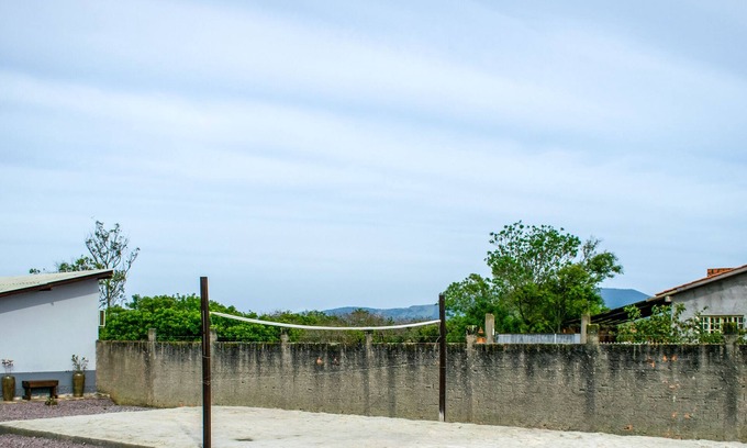Portinho Maison | 01 Double Room - Air conditioning | WiFi | TV - Facing the Santo Antônio Lagoon