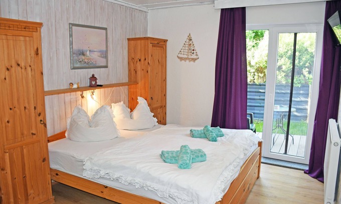 Breege Maison | 02 Chambre Double - Pension dans la station balnéaire de Breege