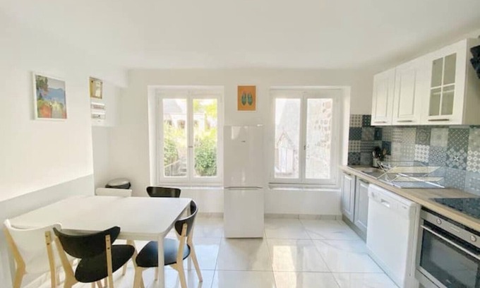 Cret de Roc Appartement | 022 CHIC & COSY GRAND APPART DUPLEX 92m2 JARDIN WIFI SMART TV NETFLIX