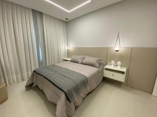 Andorinha Appartement | 03 suítes finamente mobiliado na Meia Praia