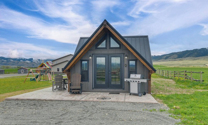 Alder Cabine | 1/2 Mi to Ruby River: Cabin w/Trail Access!