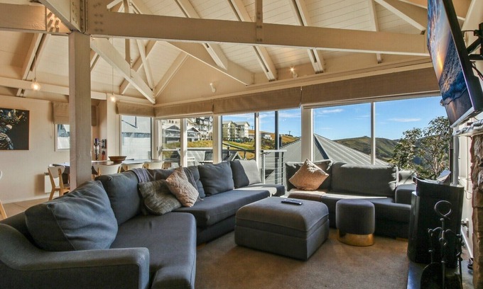 Hotham Heights Chalet De Ski | 1-8 Hot Plate - Mt Hotham