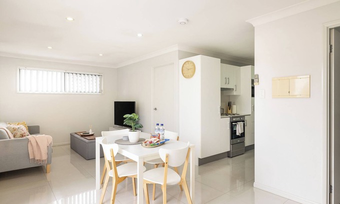 Rocklea Appartement | 1 Bdr Apt! Garage! Balcony! GST Credits! 118D1
