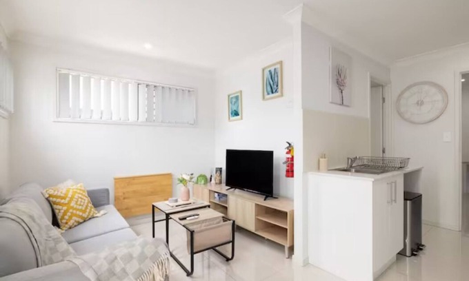 Rocklea Appartement | 1 Bdr Apt! GST Credits! Parking! Espresso! 135AF1