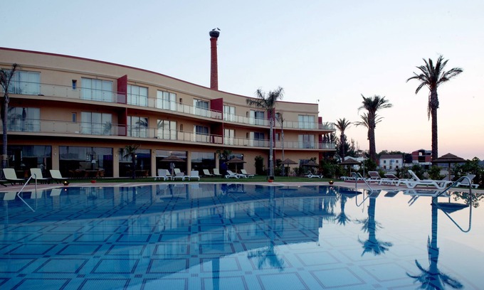 Mexilhoeira da Carregacao Appartement | 1 bedroom apartment with pool by the river Arade Wifi