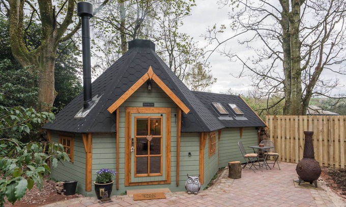 Carluke Cabine | Cozy Carluke Lodge Retreat