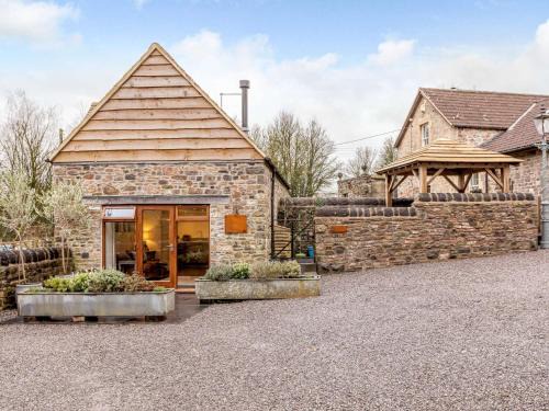 Nunney Maison | 1 Bed in Bath 83834