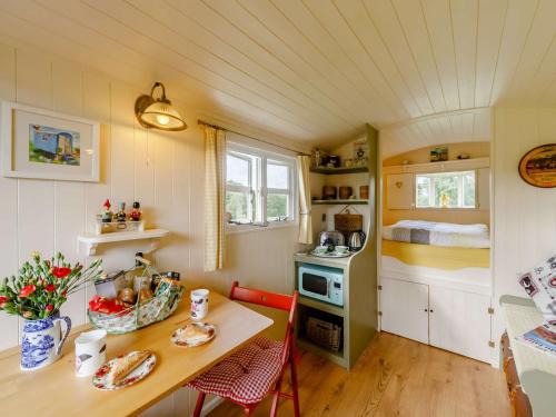 Wing Maison | 1 Bed in Easton 56742
