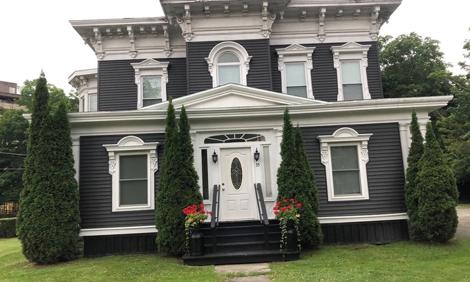 Oneonta Appartement | 1 bedroom/1 bath