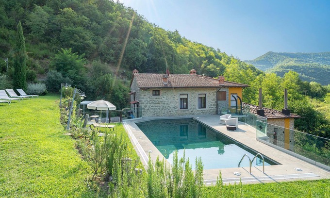 Castel Focognano Maison | 1 chambres hébergement à Castel Focognano