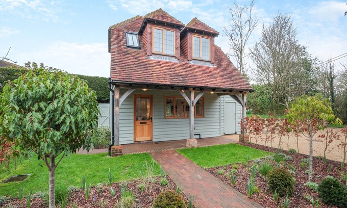 Pulborough Cottage | A stunning barn conversion that sleeps two and is located in the heart of Sussex.