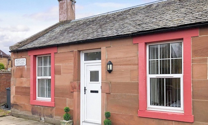 Gilmerton Cottage | You’ll love the extra space that this charming cottage offers.