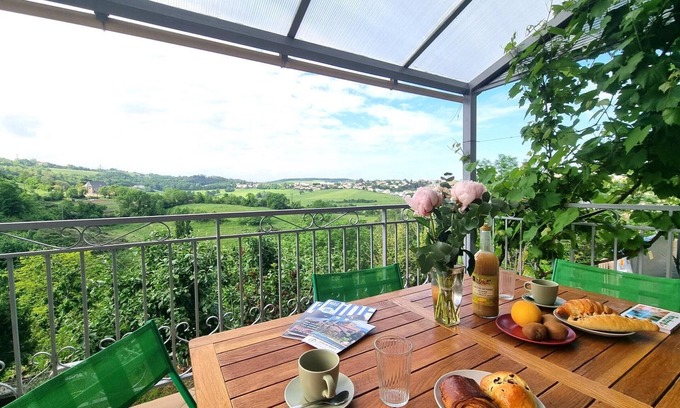 Saint-Genest-Lerpt Cottage | Appartement T2 avec terrasse, parking et wifi à St-Genest-Lerpt