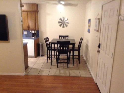 Lawton Appartement | 1 Bedroom Apartment for you! Next to Fort Sill