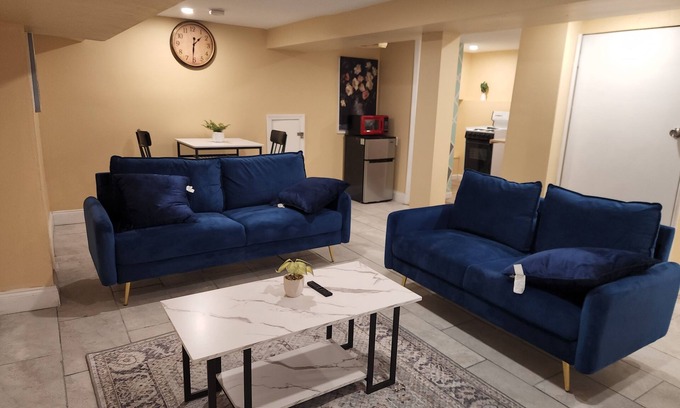 Weequahic Appartement | 1-bedroom Apt in the heart of Newark,just minutes from NYC&Newark Airport