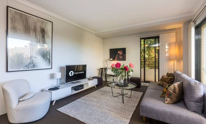 Redfern Appartement | 1 Bedroom Apt with Parking, Pool and Gym