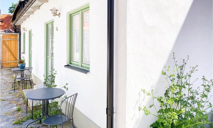 Innerstaden Appartement | 1 Bedroom Beautiful Apartment In Visby