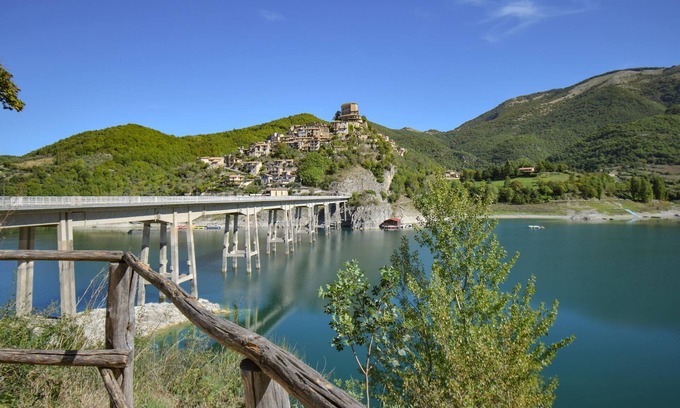 Castel di Tora Appartement | 1 bedroom cozy apartment in Castel di Tora