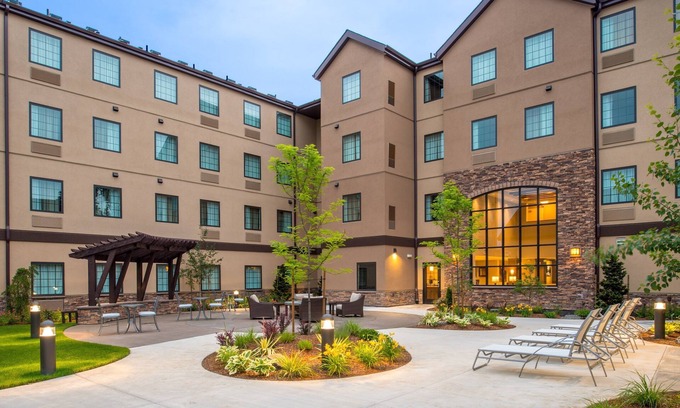Hillsboro Copropriété | 1 Bedroom | Free Breakfast. Pool. Gym.
