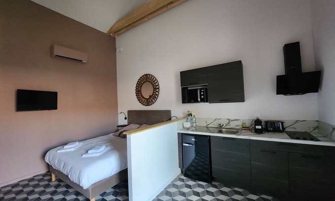 Savigne Maison | Vrbo Property