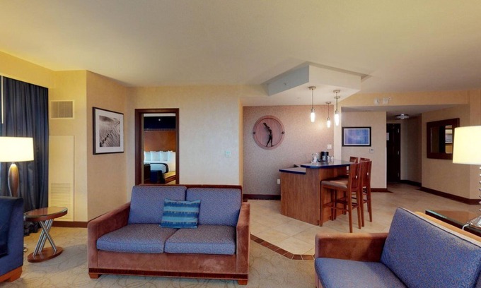 Atlantic City Hôtel | 1-Bedroom Suite at a 4⭐️ Hotel