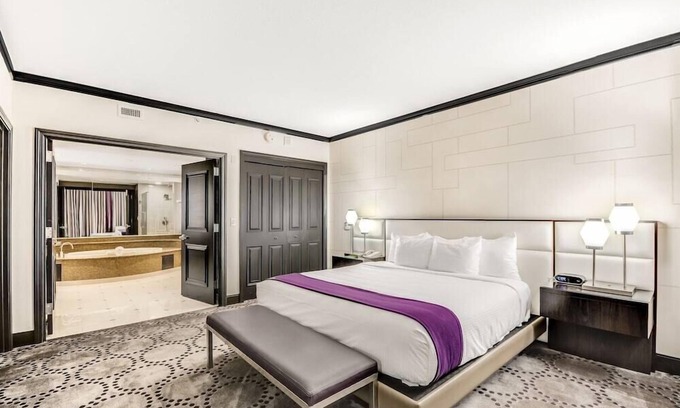 Atlantic City Hôtel | 1-Bedroom Suite at a 4⭐️ Hotel