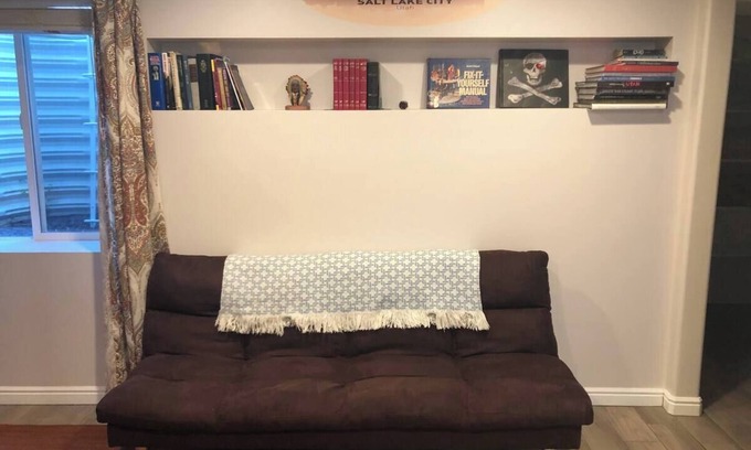 Sugar House Appartement | 1 Br King basement apartment, Sugarhouse