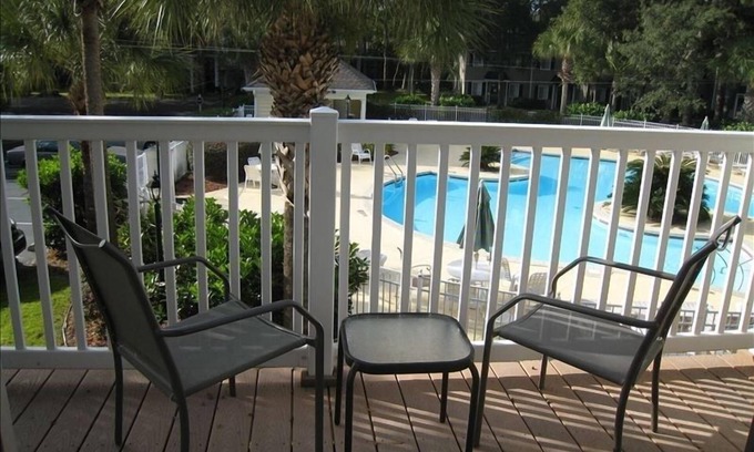 Demere Park Copropriété | 1 Chambre St Simons Condo- Spectaculaire Vue sur la piscine! Près de l'océan / Pier