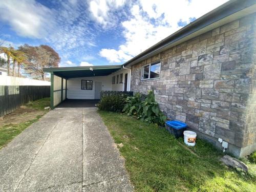 Kawaha Point Appartement | 1 Double Beds Serviced Studio