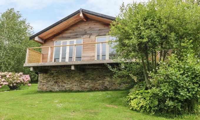 Looe Maison | 1 Lake View