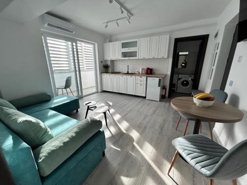 Craiova Appartement | 1 Mai - Luxury Park Apartments - Self Check-in - Private parking - 2