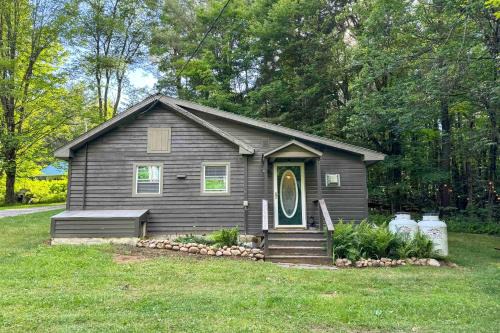 Brantingham Maison | 1 Mi to Brantingham Lake New York Getaway!