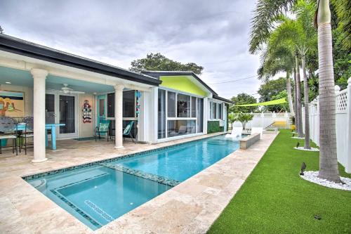 Deerfield Beach Maison | 1 Mi to Deerfield Beach Home with Outdoor Oasis!