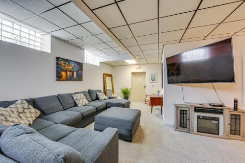 New Kensington Appartement | 1 Mi to Dtwn Cozy Retreat in New Kensington!