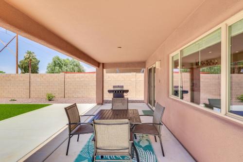 Fortuna Foothills Maison | 1 Mi to Golf Course Yuma Oasis with Furnished Patio