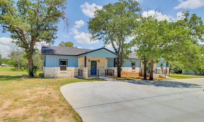 Granite Shoals Appartement | 1 Mi to Lake LBJ: Peaceful Home w/Patio & Yard!